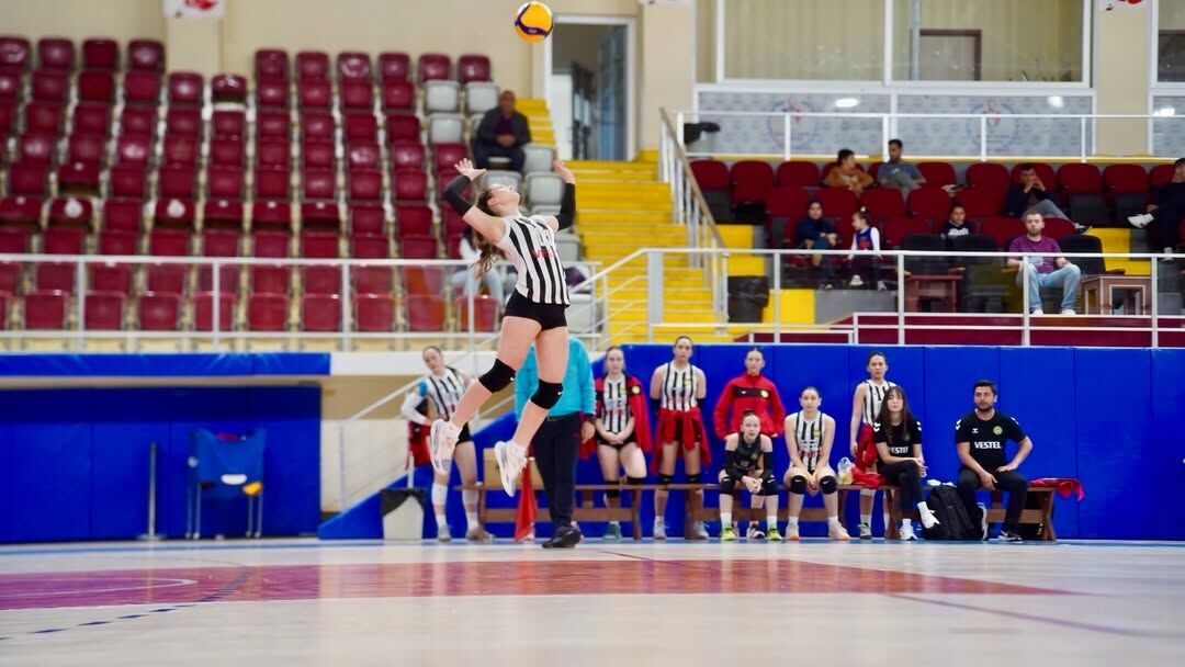 🏐 Bölgesel Lig Heyecanı Tüm Hızıyla Devam Ediyor🔥2025–2026 Sezonu Türkiye Voleybol Federasyonu (1)