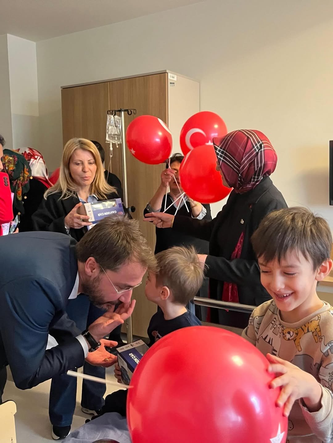 Kadın Kolları Başkanımız Dilek Gündüz Ve Yönetim Kurulu Üyeleri Ile Birlikte, Şehir Hastanemizde (10)