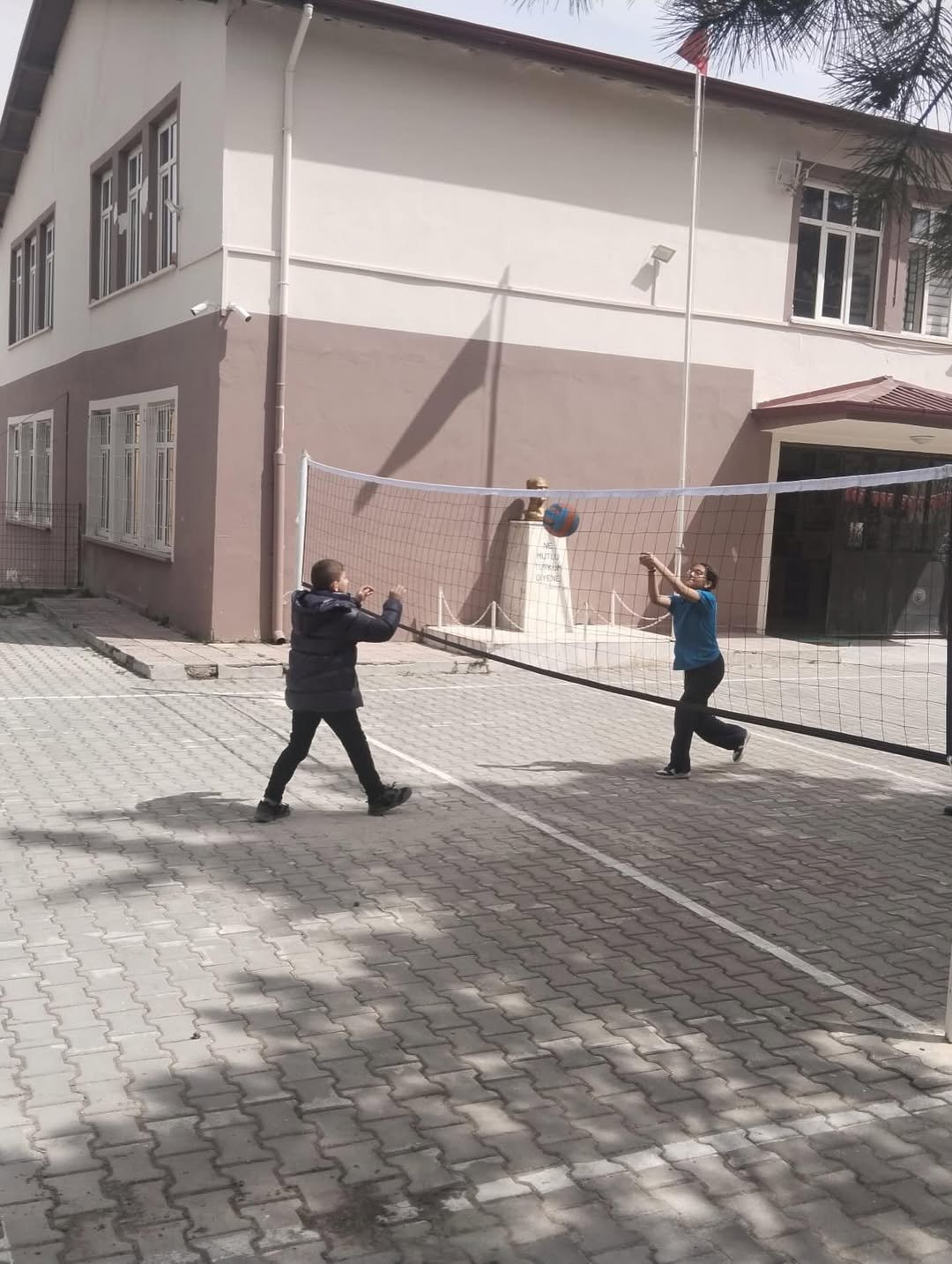 📌 “Maarifin Kalbinde Çocuk Etkinlikleri” Kapsamında 17 Nisan Cuma Günü Okullarımızda Birbirinde (4)