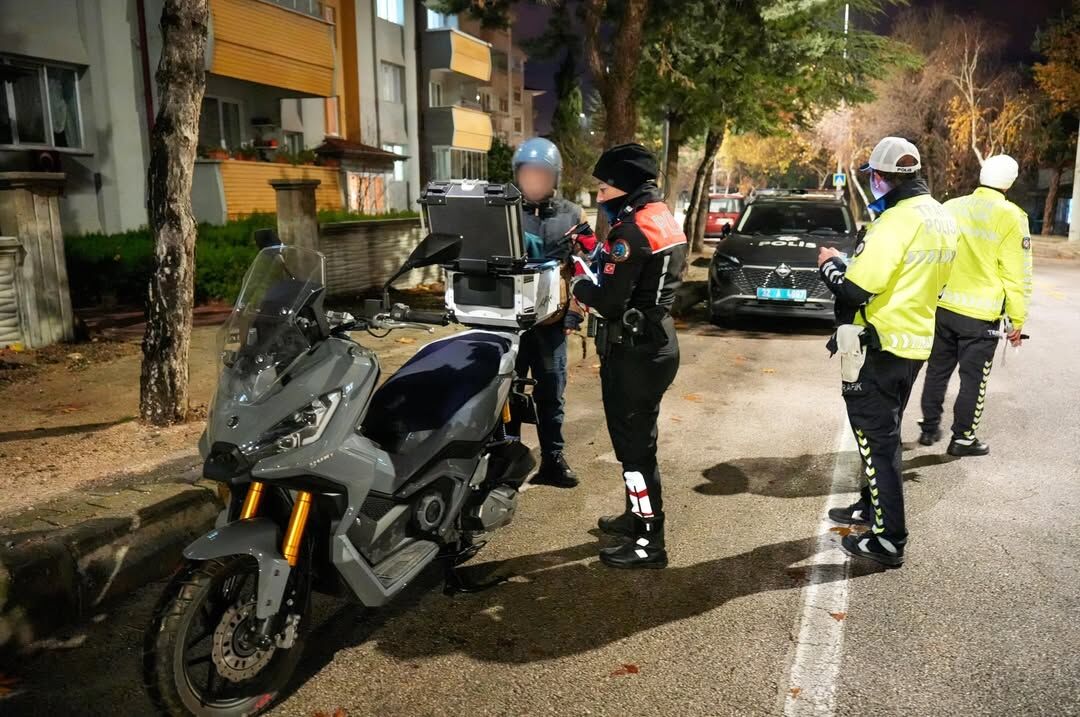 🚨 Motosi̇klet Ve Motorlu Bi̇si̇kletlere Yöneli̇k Deneti̇m 🚨🗓️03.04.2026 04.04.2026 Tarihleri Aras (2)