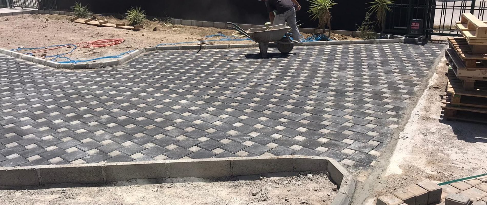 Beton Kilitli Parke Taşı Alınacaktır