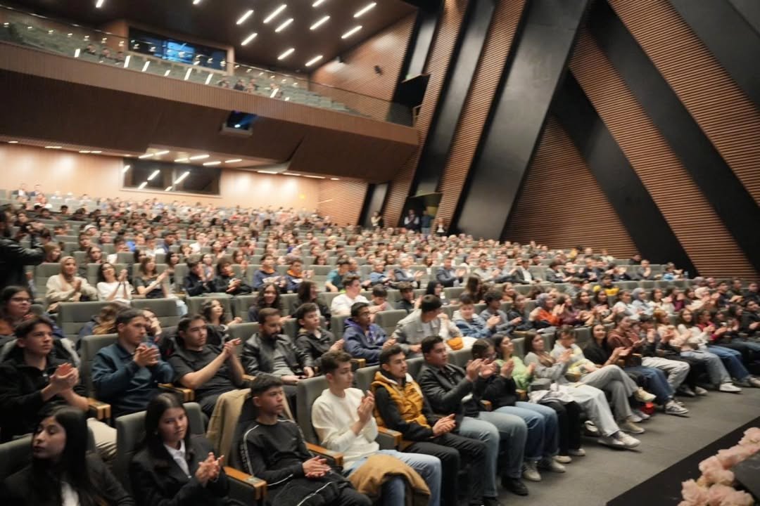 🚀✨ Uzay Yolculuğundan Genç Zihinlere İlham ✨🚀🎈”Maarifin Kalbinde Çocuk”Türkiye’nin Uzay Çalı (2)