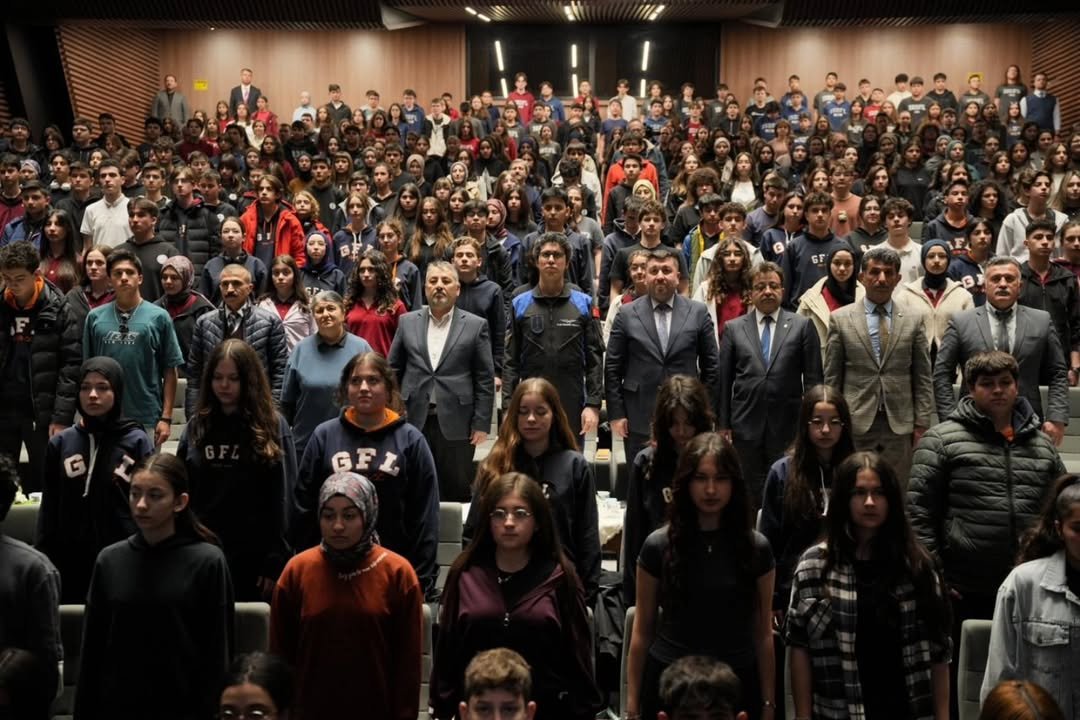 🚀✨ Uzay Yolculuğundan Genç Zihinlere İlham ✨🚀🎈”Maarifin Kalbinde Çocuk”Türkiye’nin Uzay Çalı