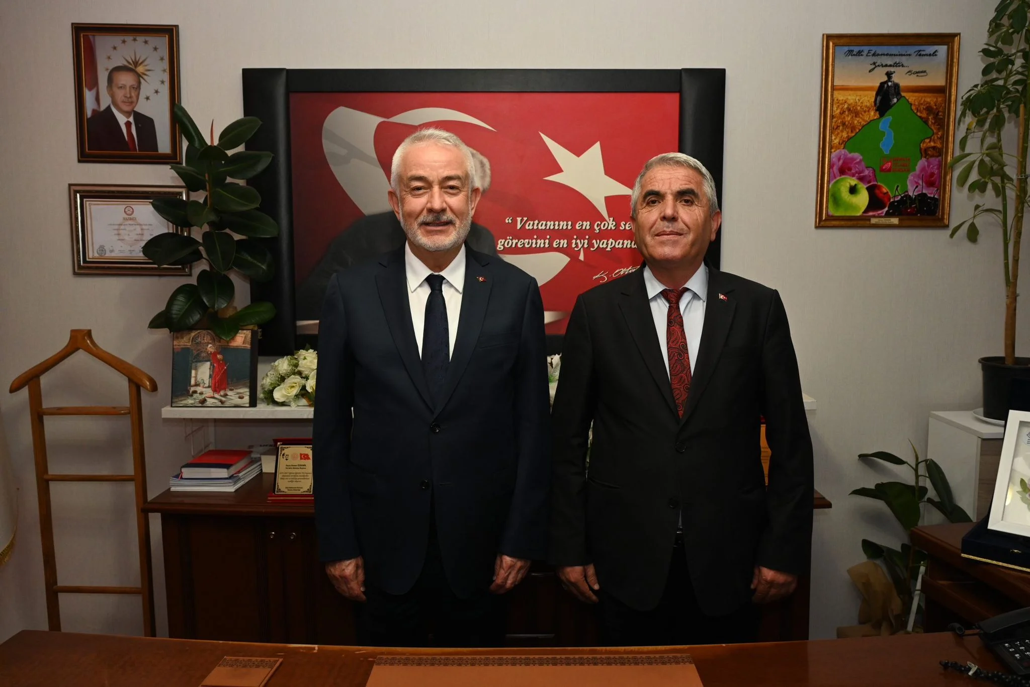 Baskan Basdegirmen Sariidriste Vatandaslarla Bulustu 4