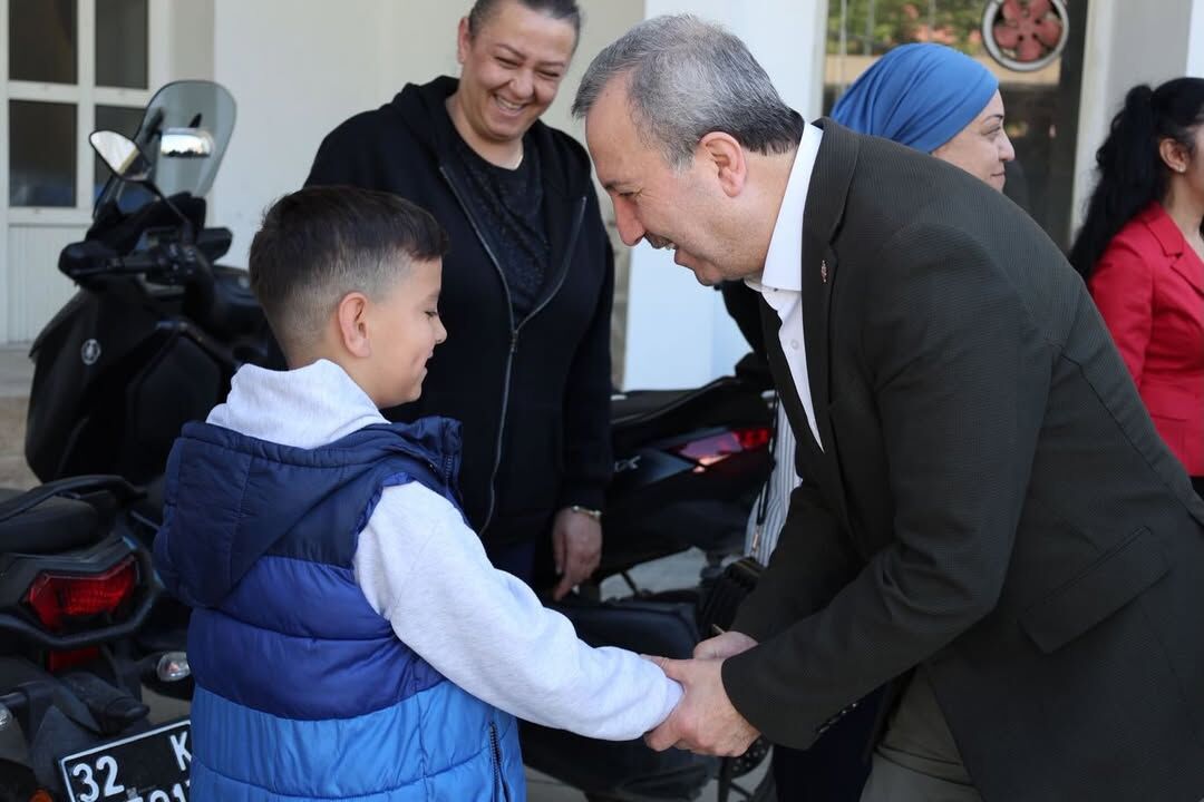 Keçiborlu İlçemizde Kıymetli Teşkilat Mensuplarımız Ve Hemşehrilerimizle Bir Araya Geldik.kurban (2)