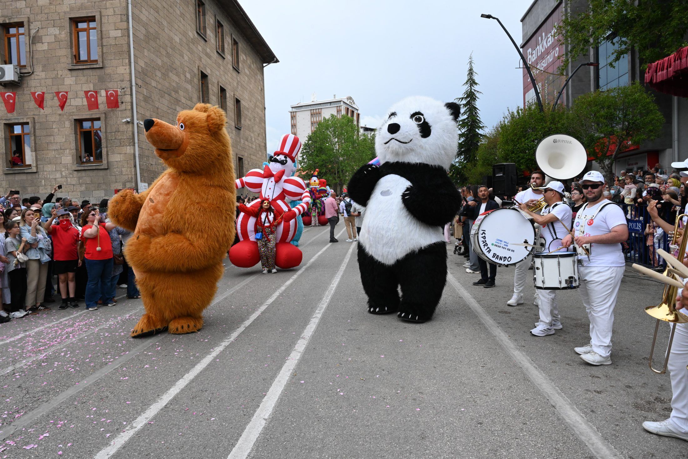 05 06 2026 Gul Festivali Kortej (6)