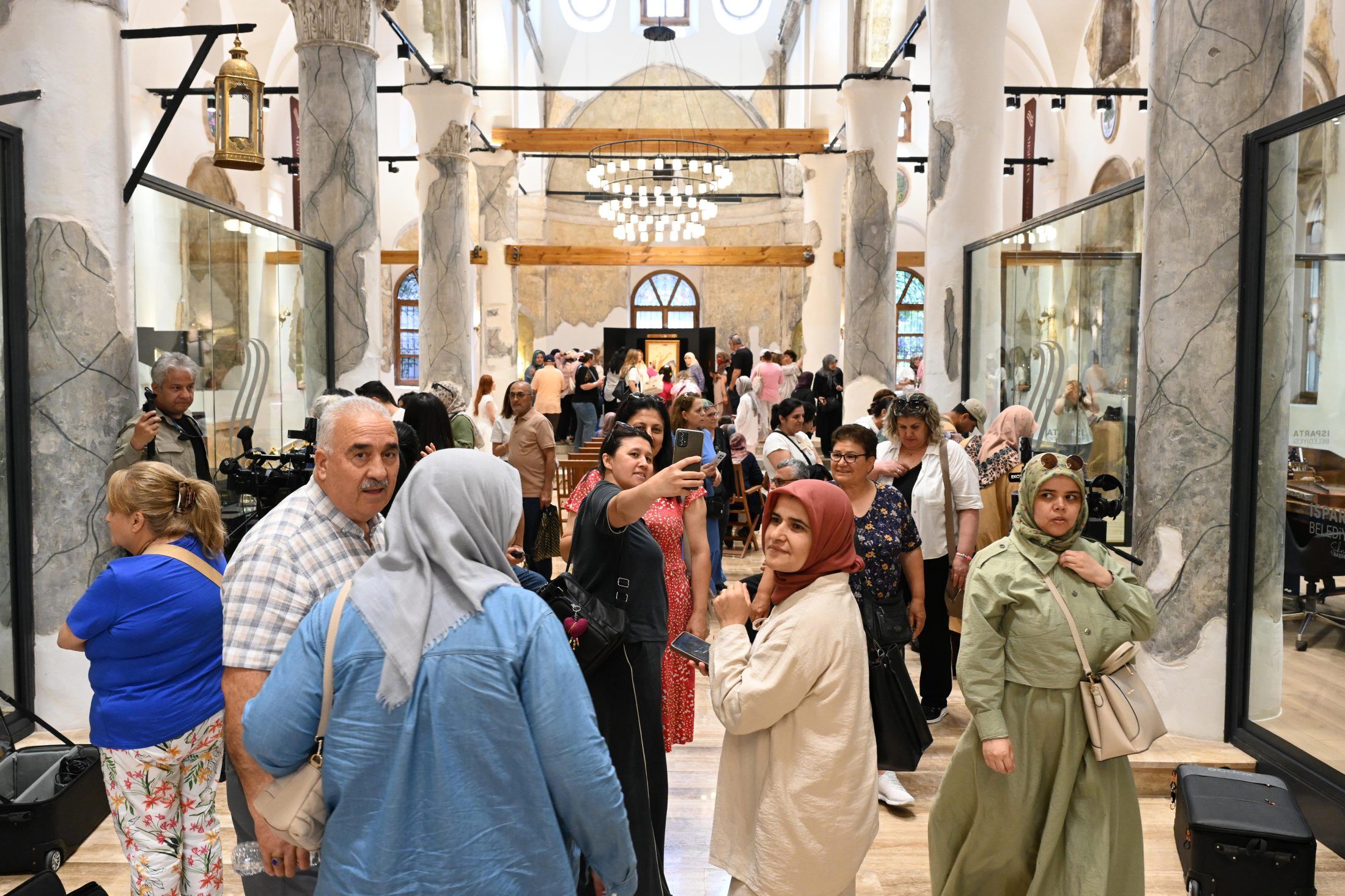 07 06 2026 Gul Festivali Ziyaretci Akini (3)