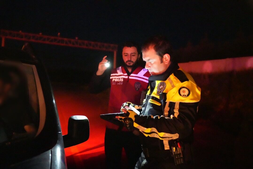 🗓️ 13 14.06.2026 Tarihleri Arasında;📍Sdü Kavşağı 📍Sav Kavşağı📍İpek Mobilya Kavşağı📍Koçtepe