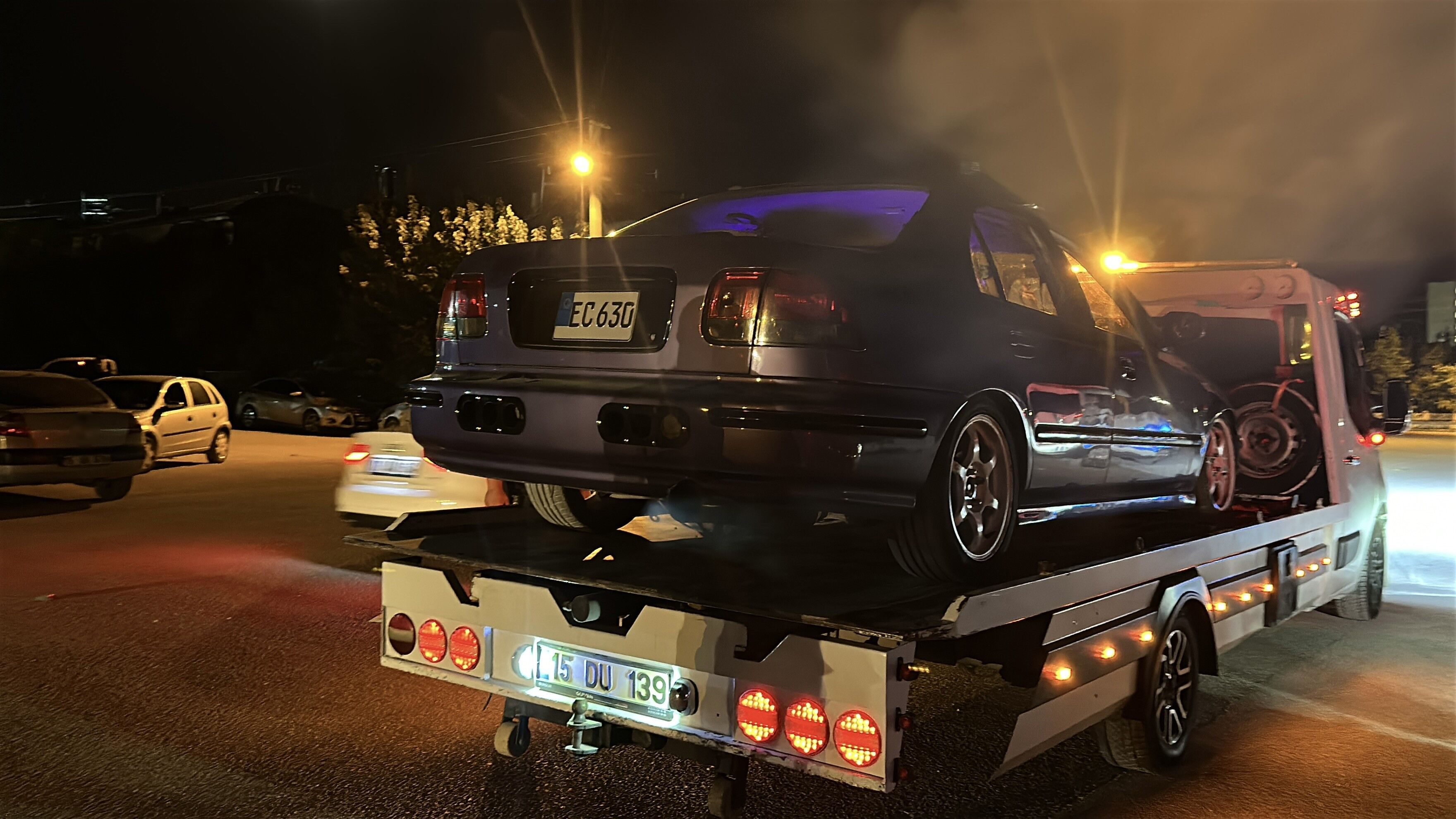 A W735936 02