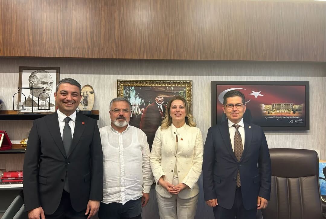 📍Ankara Tbmmseçilmiş Genel Başkanımız Özgür Özel’i, Isparta Milletvekilimiz Hikmet Yalım Halı (6)