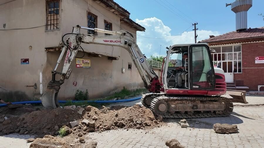 Içmesuyu Yeniliyor
