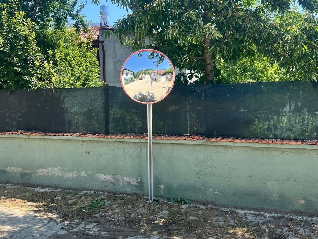 Isparta İl Özel İdaresi Ekiplerimiz Tarafından Vatandaşlarımızın Güvenli Ulaşımını Sağlamak Amac (7)