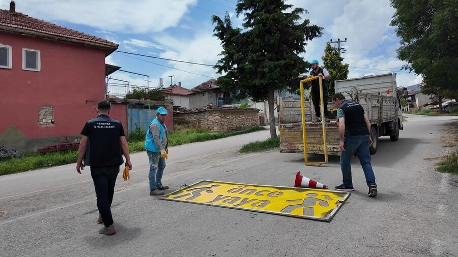 Okul Çevrelerinde Yaya Geçidi Çalışmalarımız Devam Ediyorisparta İl Özel İdaresi Olarak, Köy Oku