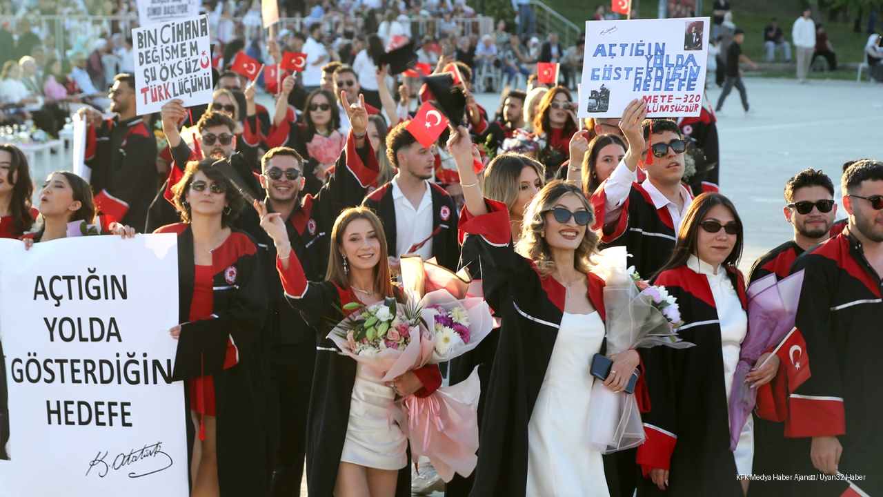 Sdu De Mezuniyet Coskusu Ikinci Gunde De Zirveye Tasindi 5