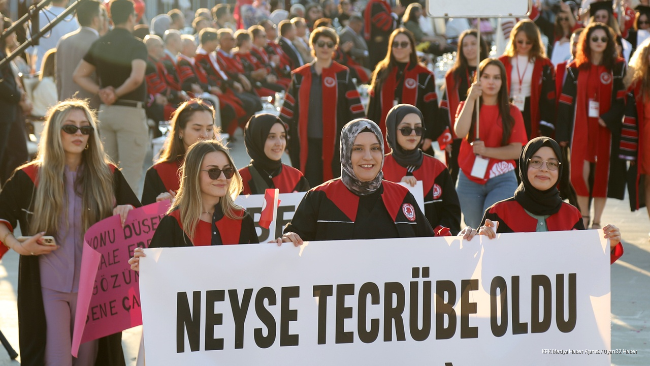 Sdu De Mezuniyet Coskusu Ikinci Gunde De Zirveye Tasindi 7