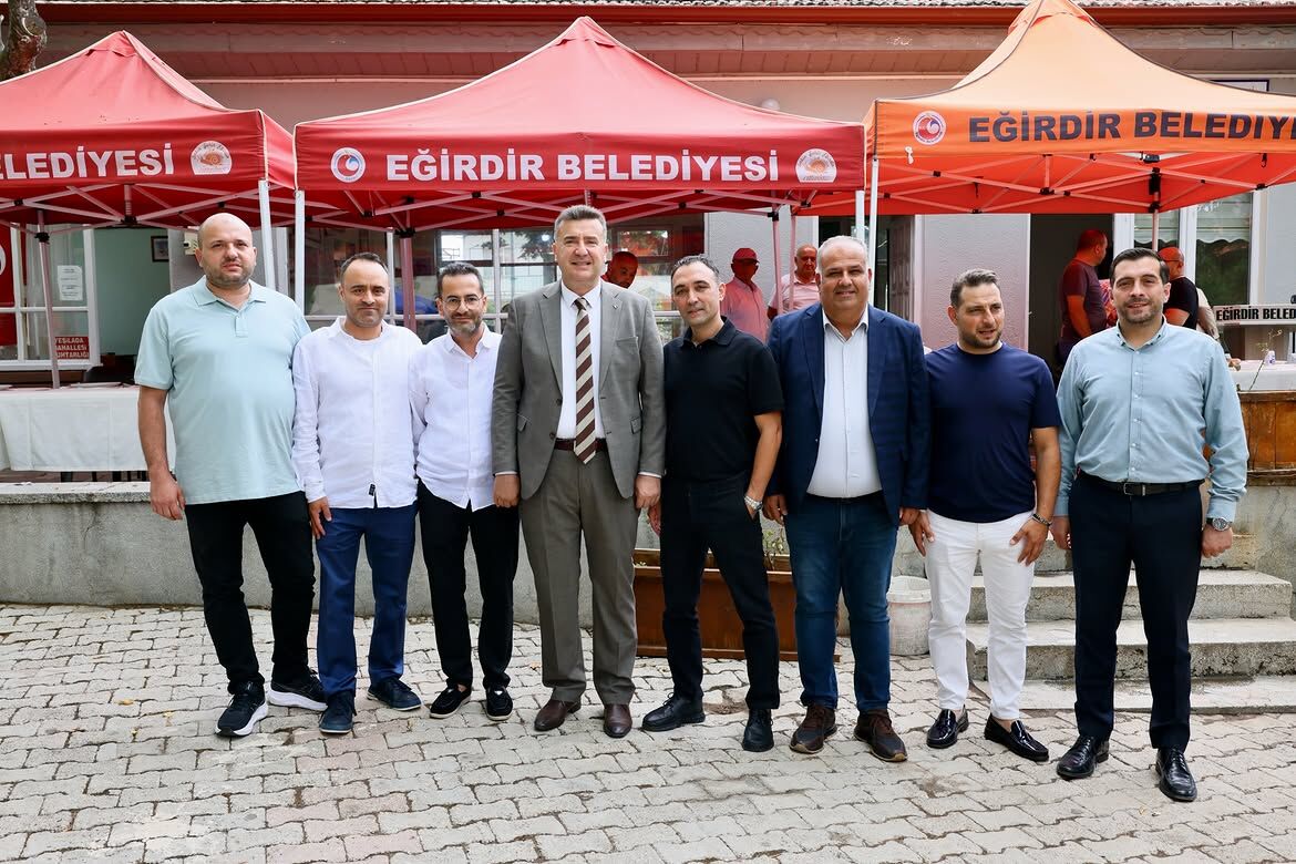Başkan Mustafa Özer, Yeksav’ın 29. Pişi Ve İkram Günü Etkinliğinde Vatandaşlarla Buluştueğirdir (3)