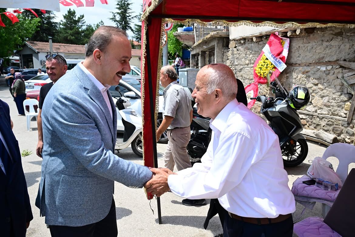 Çünür Mahallemizde Düzenlenen Aşure Programında Çok Kıymetli Hemşehrilerimizle Bir Araya Geldik. (1)