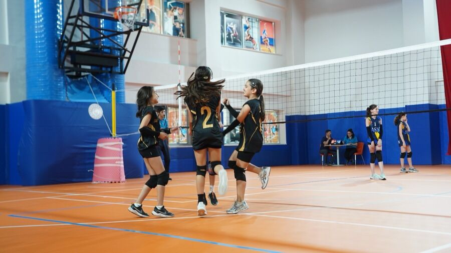 🏐 Filede Heyecan Başladı 🌟Voleybol Kulüplerarası Mini Voleybol Müsabakaları, Çok Amaçlı Spor S (5)