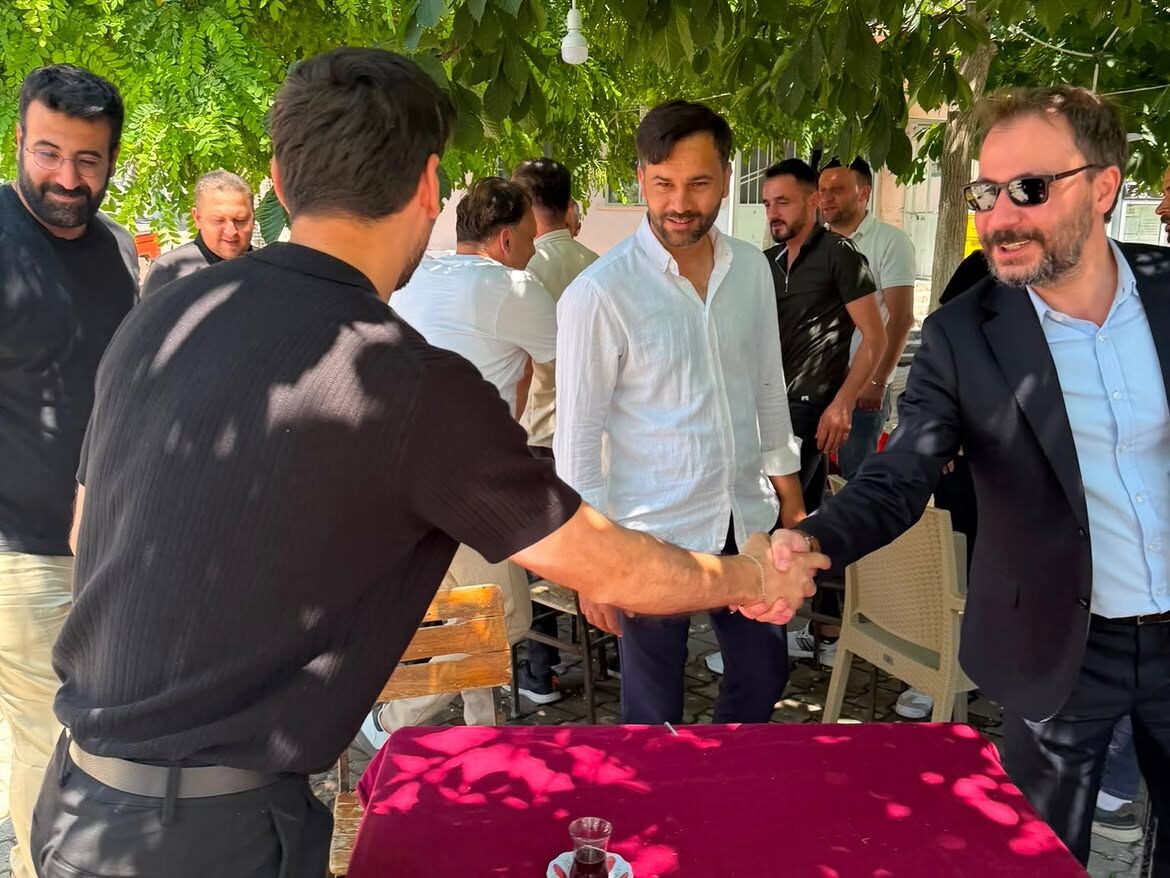 Güleni Şöyle Dursunağlayını Bahtiyarküçük Hacılar Köyümüzün Düzenlediği Aşure Ve Yemek Ikramına (5)
