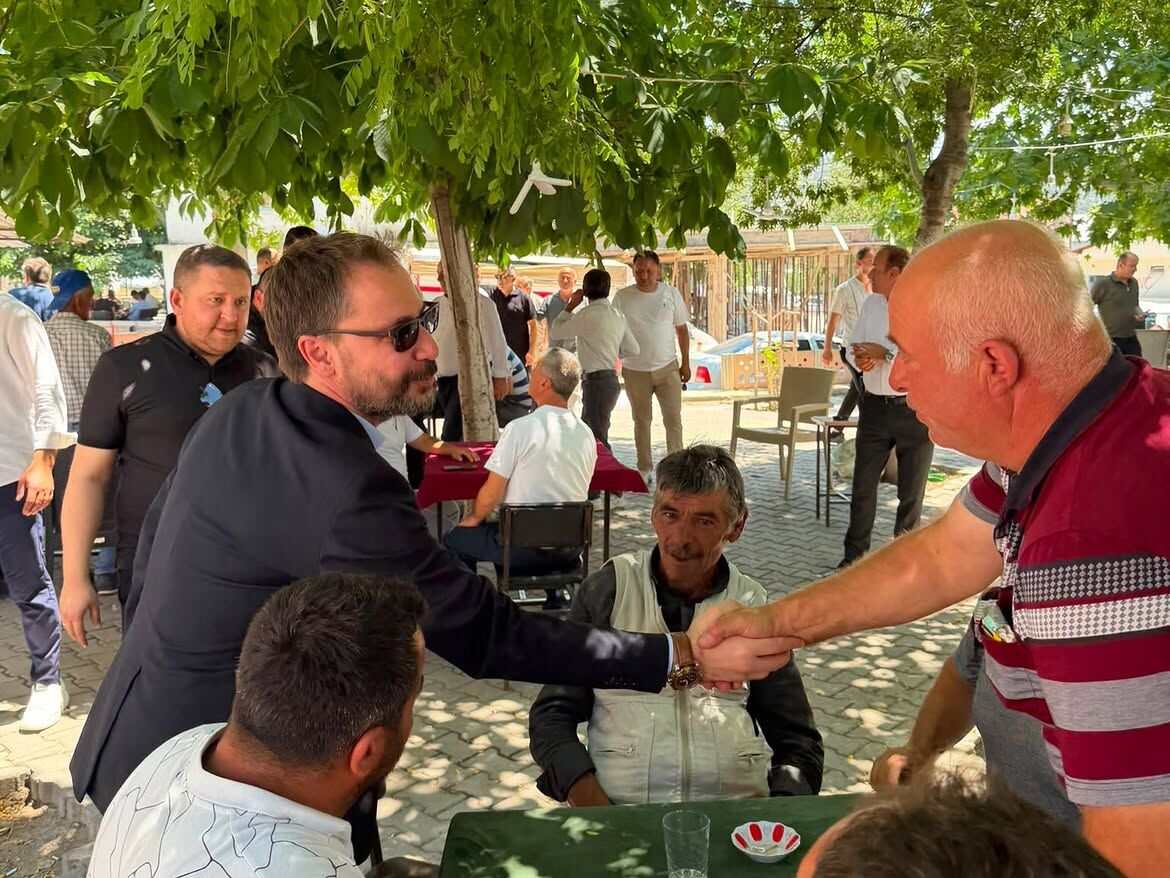 Güleni Şöyle Dursunağlayını Bahtiyarküçük Hacılar Köyümüzün Düzenlediği Aşure Ve Yemek Ikramına (6)