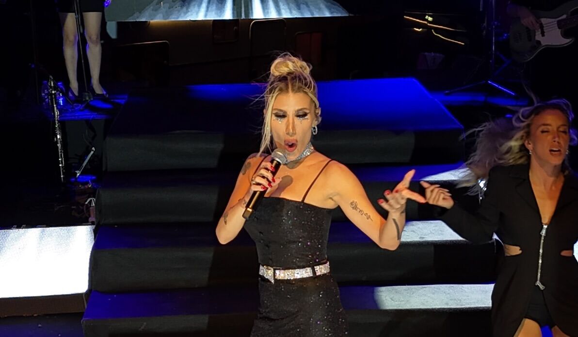 Irem Derici Isparta (3)