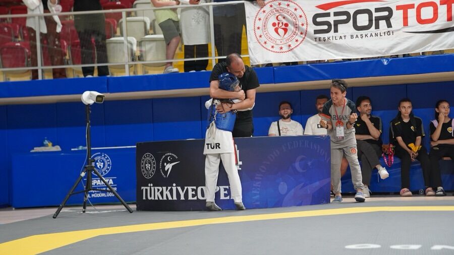 🥋 Isparta’da Taekwondo Şöleni Sona Erdi 🌟İlimizin Ev Sahipliğinde 4 Gün Boyunca Dopdolu Tribün (1)