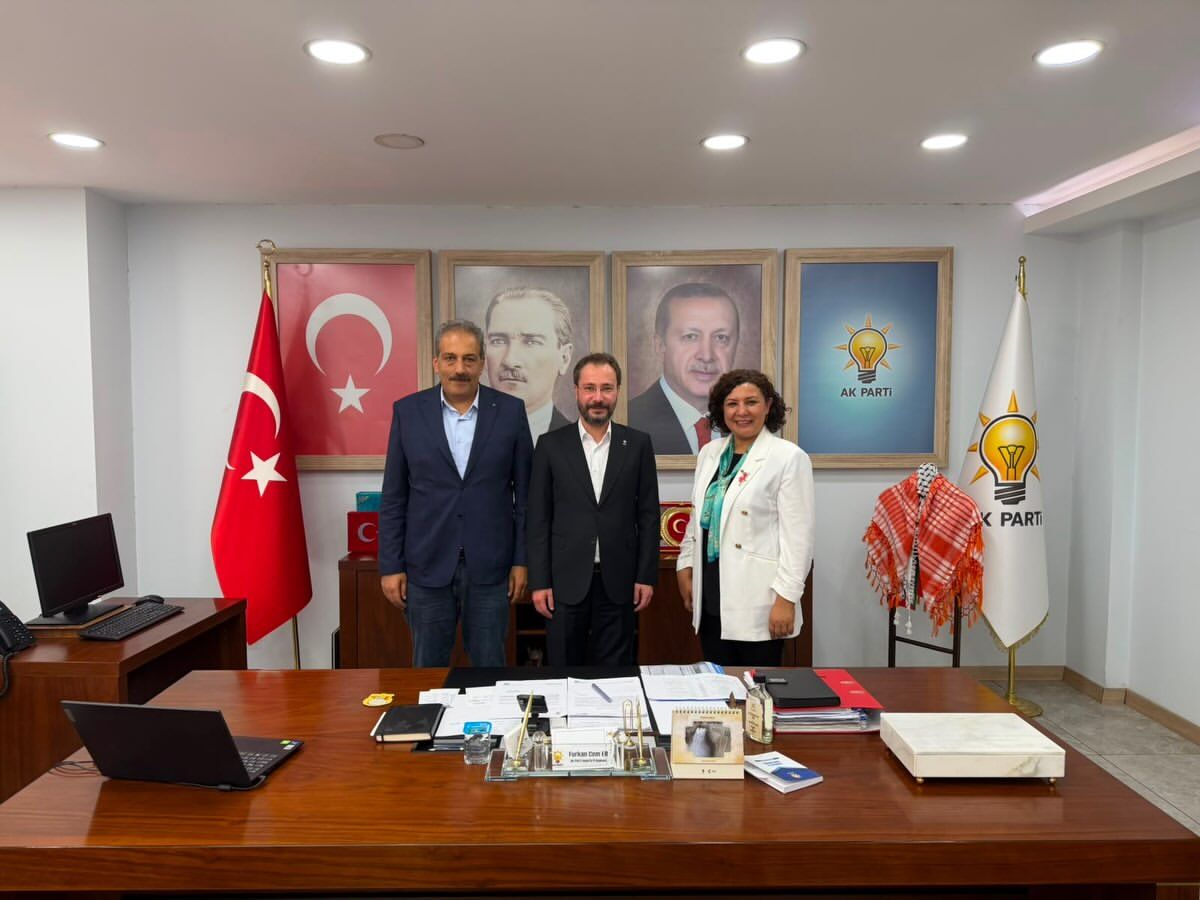 📍Kırşehir İl Başkanımız Sn. Seher Ünsal📍Mehir Derneği Mütevelli Heyeti Başkanı Sn. Mustafa Özd