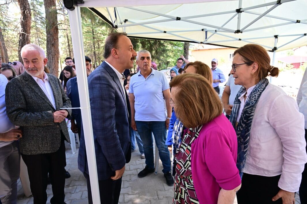 Koçtepe Köyümüzde Düzenlenen “Dayanışma Ve Kaynaşma Yemeği” Programında Kıymetli Hemşehrilerimiz (3)