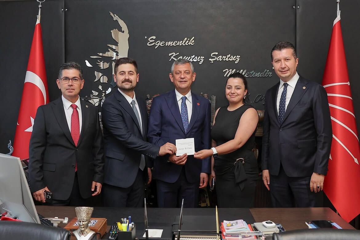 Liderimiz, Yürüyüşümüzün Öncüsü Genel Başkanımız Sayın Özgür Özel’i Ziyaret Ettik.burdur Milletv (1)-1