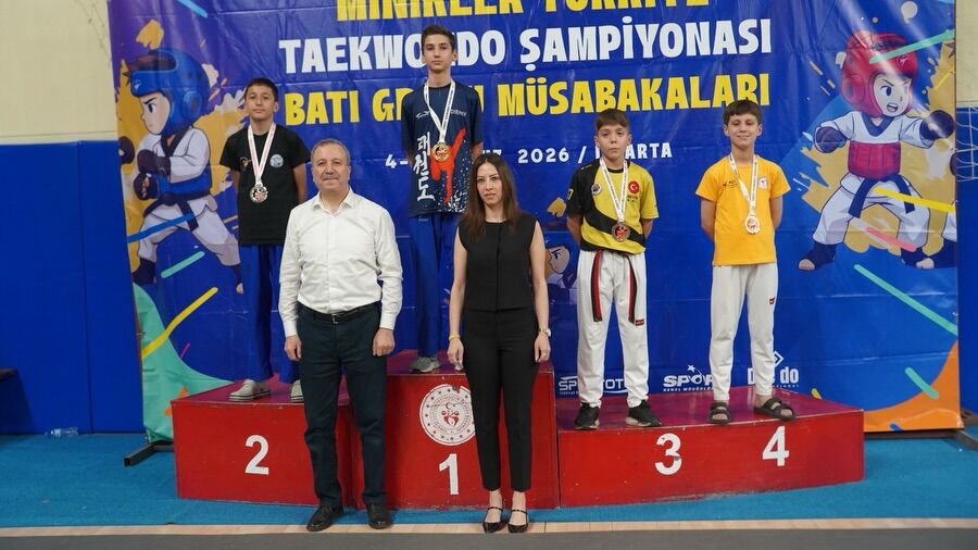 🥋 Minikler Taekwondo Şampiyonası’nda Görkemli Seremoni 🌟İlimizin Ev Sahipliğinde Düzenlenen Mi (3)