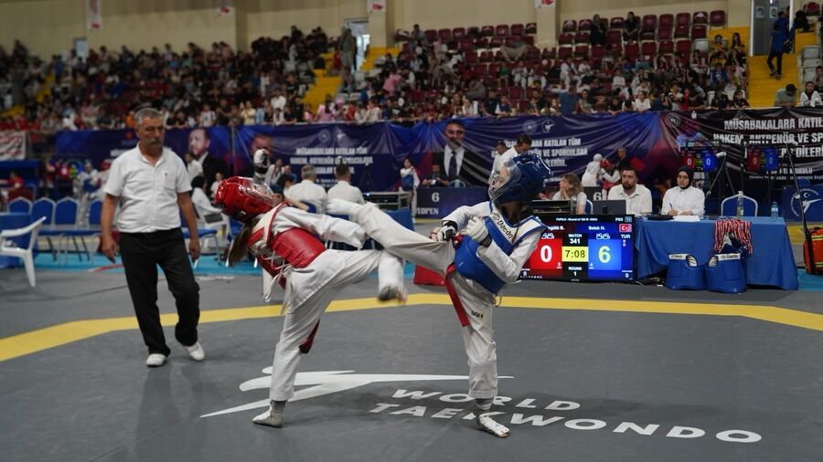 🥋 Minikler Taekwondo Şampiyonası’nda Görkemli Seremoni 🌟İlimizin Ev Sahipliğinde Düzenlenen Mi (6)