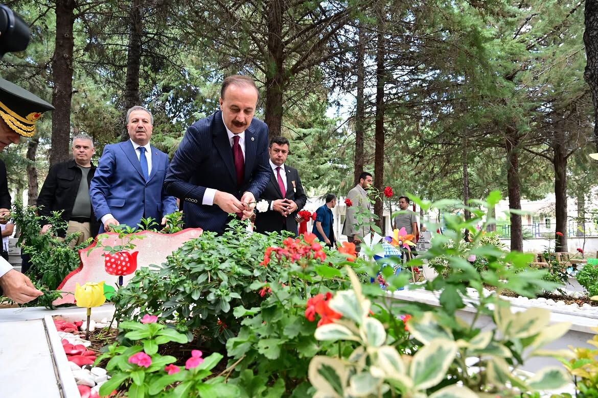30 Ağustos Zaferi’nin 104. Yıl Dönümü Vesilesiyle Isparta Şehitliği’nde Ebediyete Irtihal Etmiş (2)