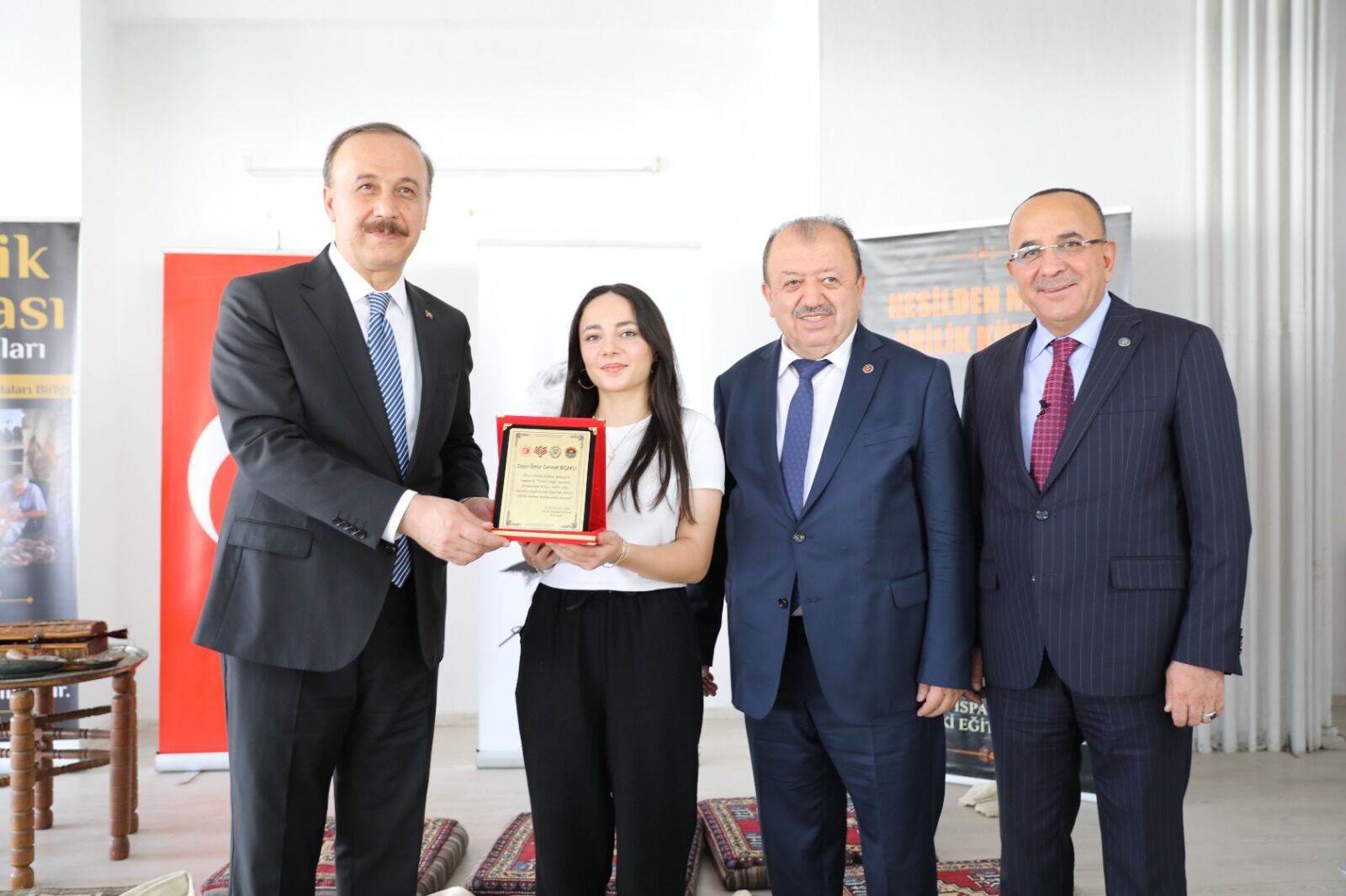 Yılın Ahisi (12)