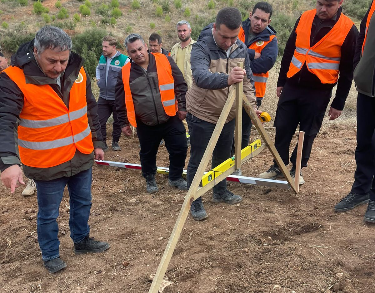 İme Öğrencilerimizle Dinar’da Silvikültür, Ağaçlandırma Ve Toprak Muhafaza Uygulaması Yapıldıi̇şl